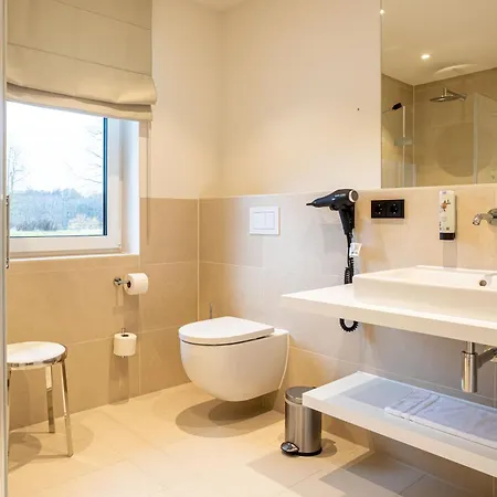 Haeuslerei Gut Zuelow * Sternberg